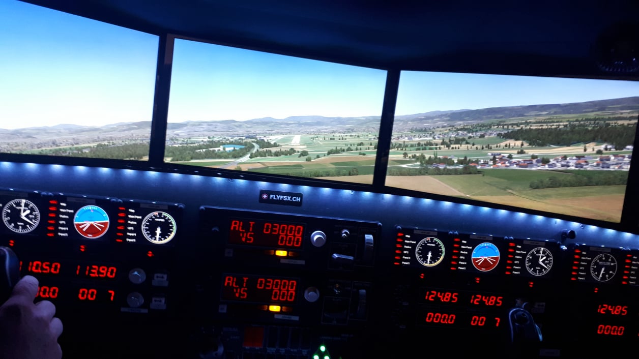 FLYFSX - Flugsimulator - Flight Simulator -  Rüchligweg 55 - 4125 Riehen - Basel - Baden - Aarau - Zürich - Schweiz - Lörrach - Freiburg - Deutschland. 